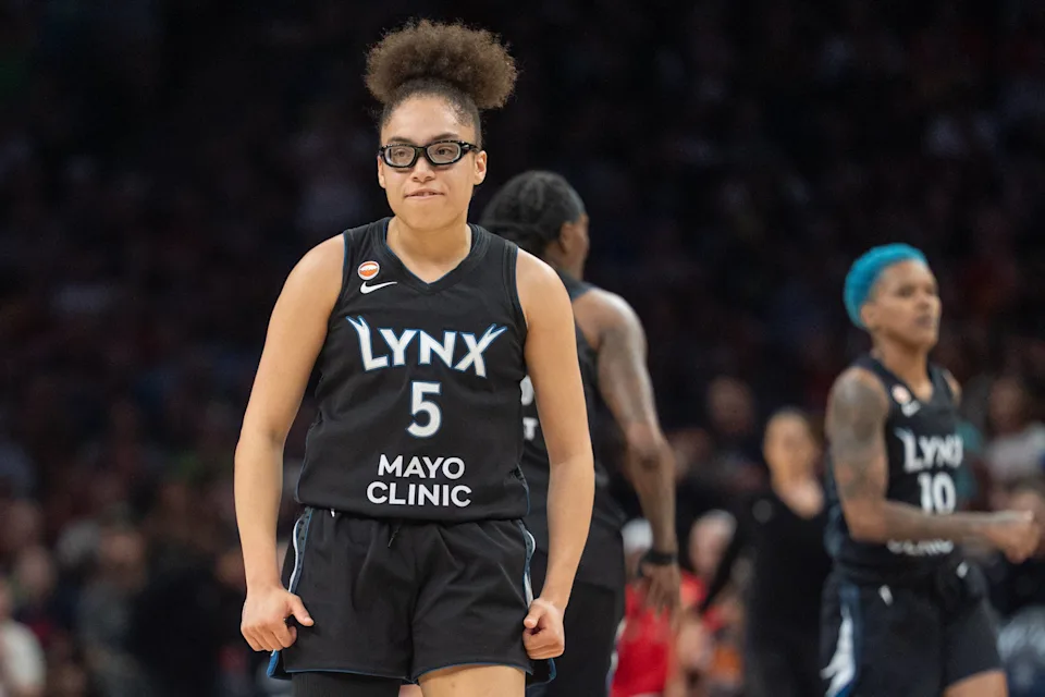 Golden State Valkyries vs Minnesota Lynx WNBA game